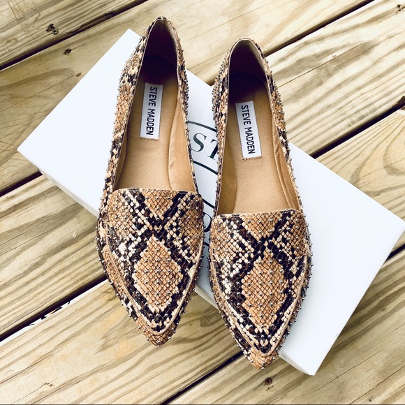 steve madden feather s